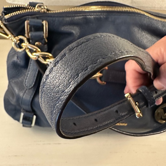 Michael Kors Navy Leather Bag - Picture 6 of 14